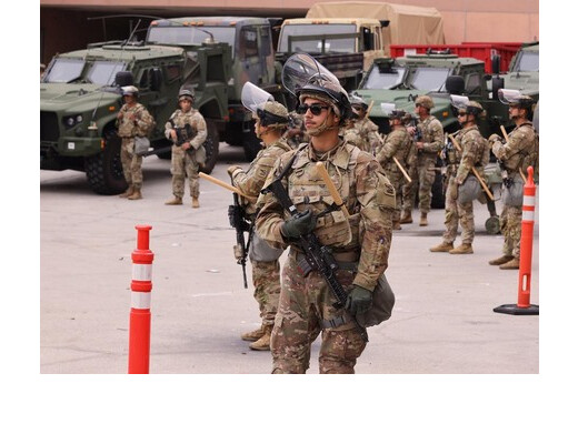 सुप्रीम कोर्ट के फैसले के बाद ट्रंप का यू-टर्न, तीन शहरों से नेशनल गार्ड हटाने का ऐलान